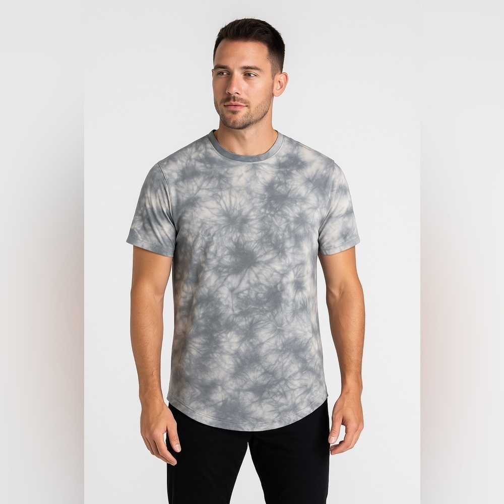 BYLT Men’s Premium Basics Cloud Dye Tee – Sz L (Excellent Condition)